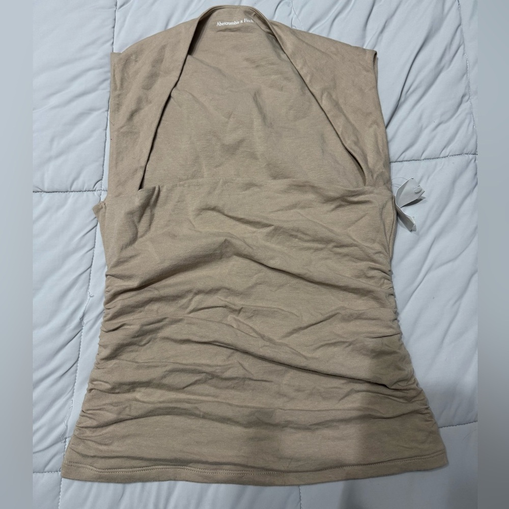 Abercrombie & Fitch Top